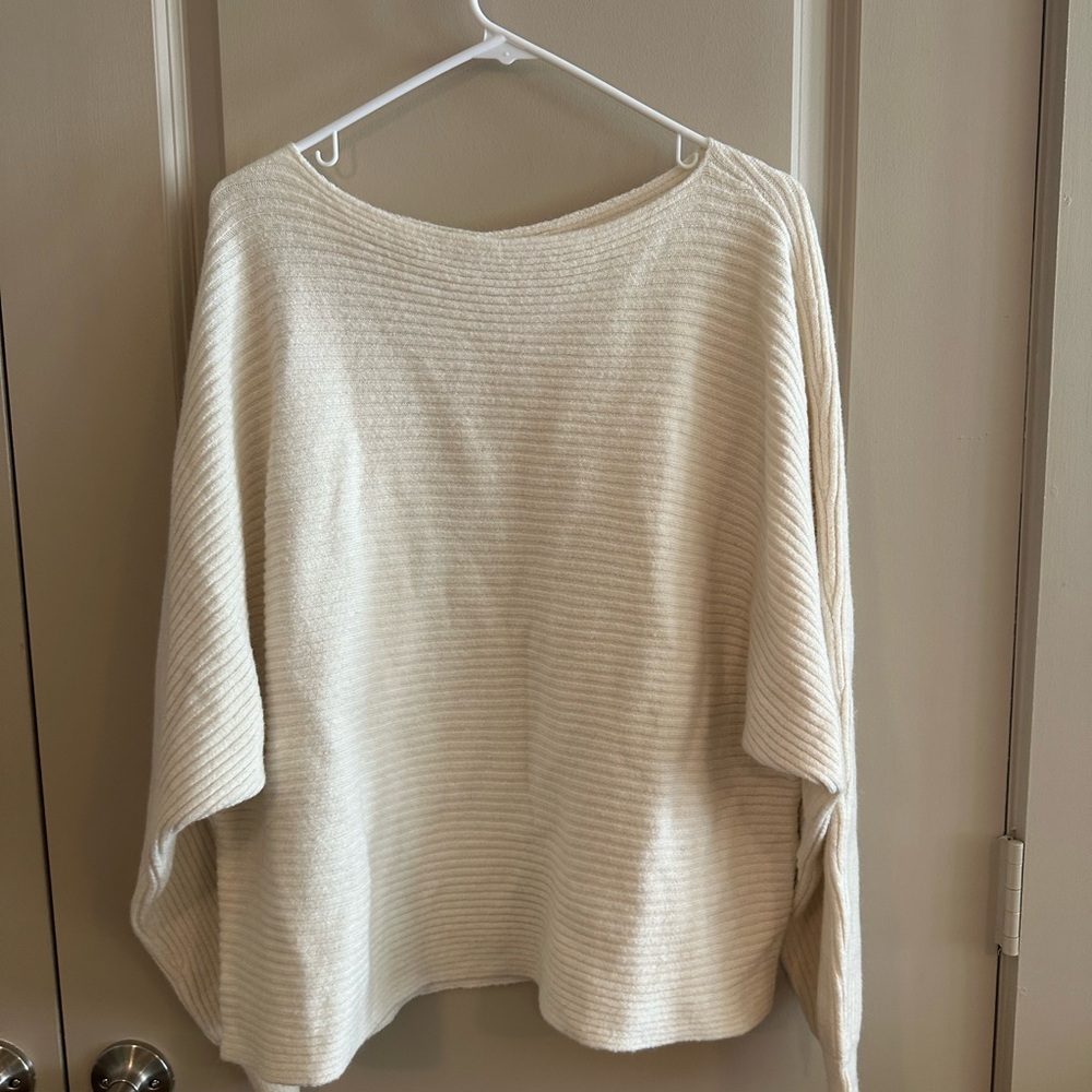 Elegant Cream Women's Knit Sweater